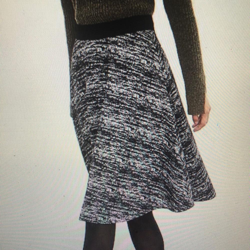 Banana republic black and white midi skirt